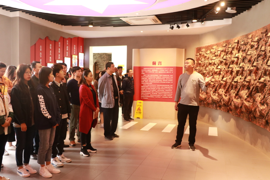 海安校区党总支赴海安角斜红旗民兵团开展专题党日活动