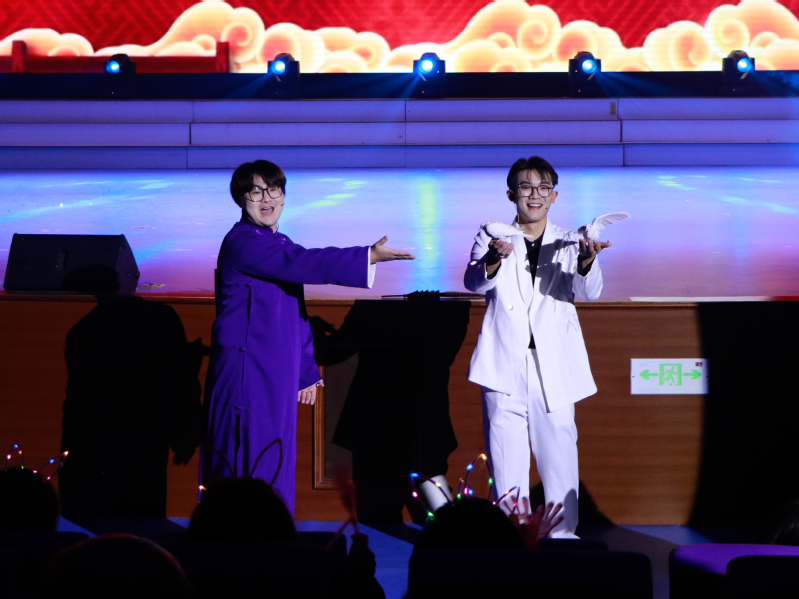 海安校区举办2025庆元旦文艺晚会